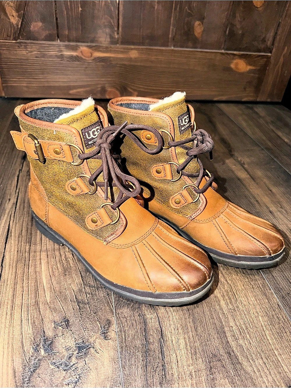 UGG Classic Short Waterproof Ankle Boots Brown US 7